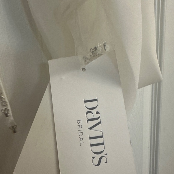 Davids bridal dress attachment - Picture 3 of 3